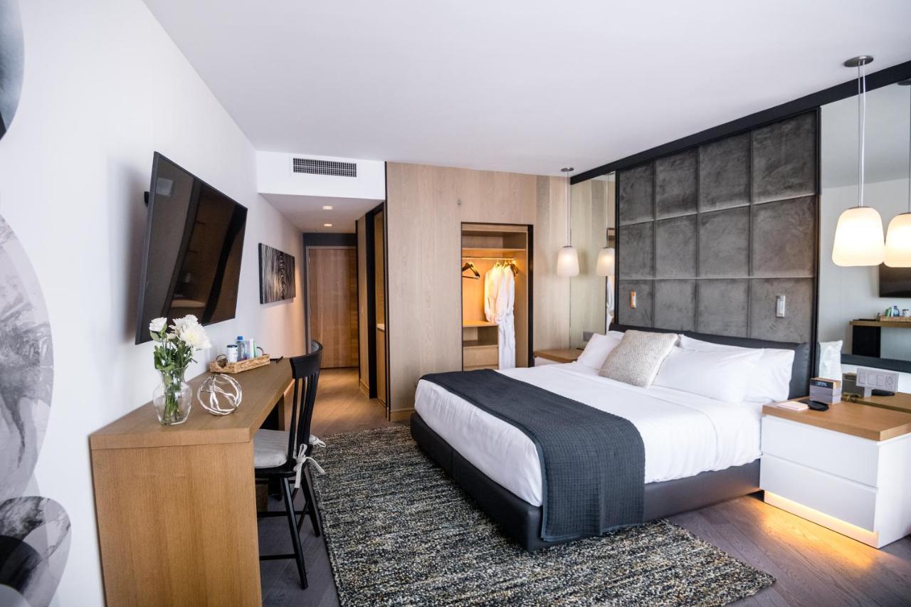 Suite Skyline Club Level con cama extragrande - Adaptada para personas con discapacidad